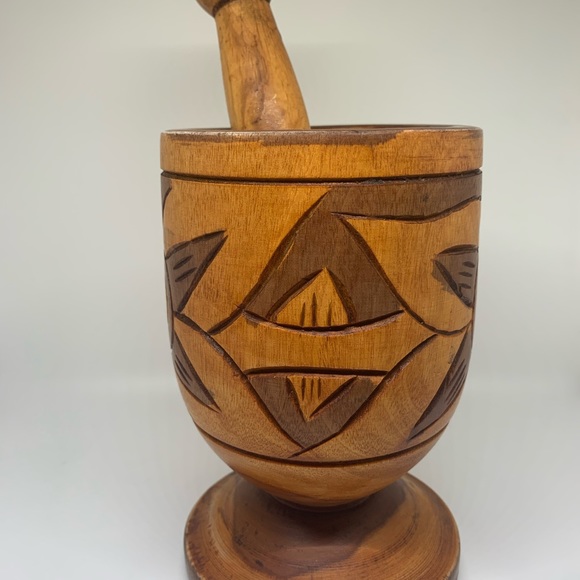 Vintage Hand Carved Wood Footed Mortar and Pestle Set! - Picture 4 of 11